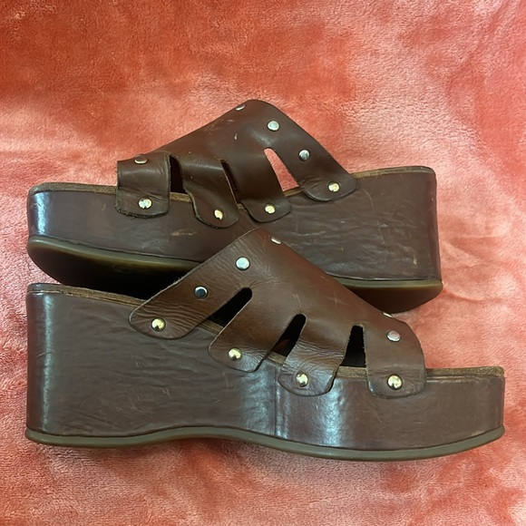 Michael Kors Size 10 Brown Sandal - Picture 6 of 8